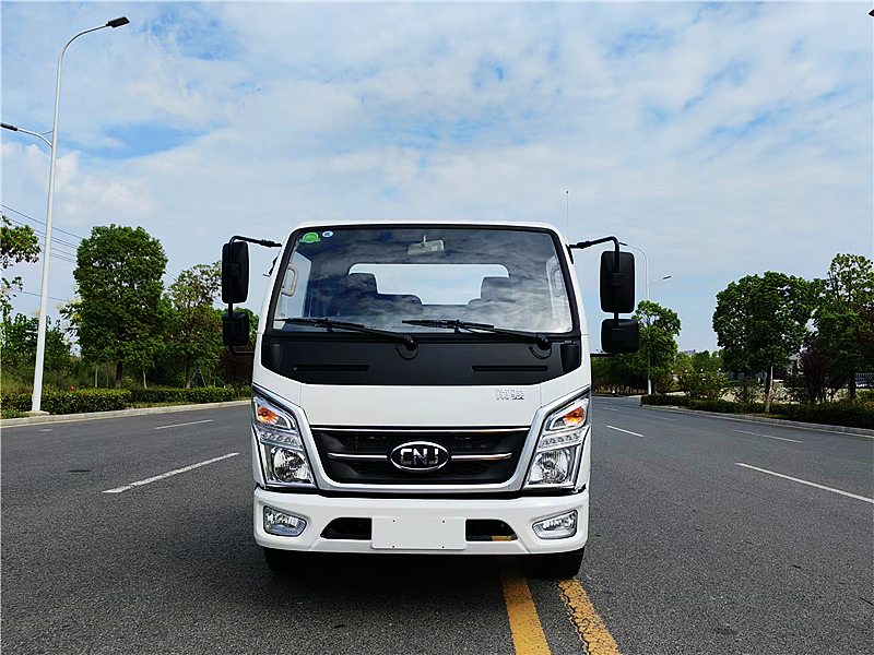 南駿藍牌勾臂垃圾車